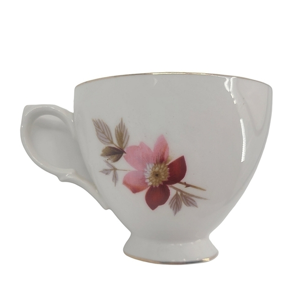 Royal Vale | Vintage Teacup & Saucer (8317) pattern from Ridgway (Ridgways) - Picture 5 of 8